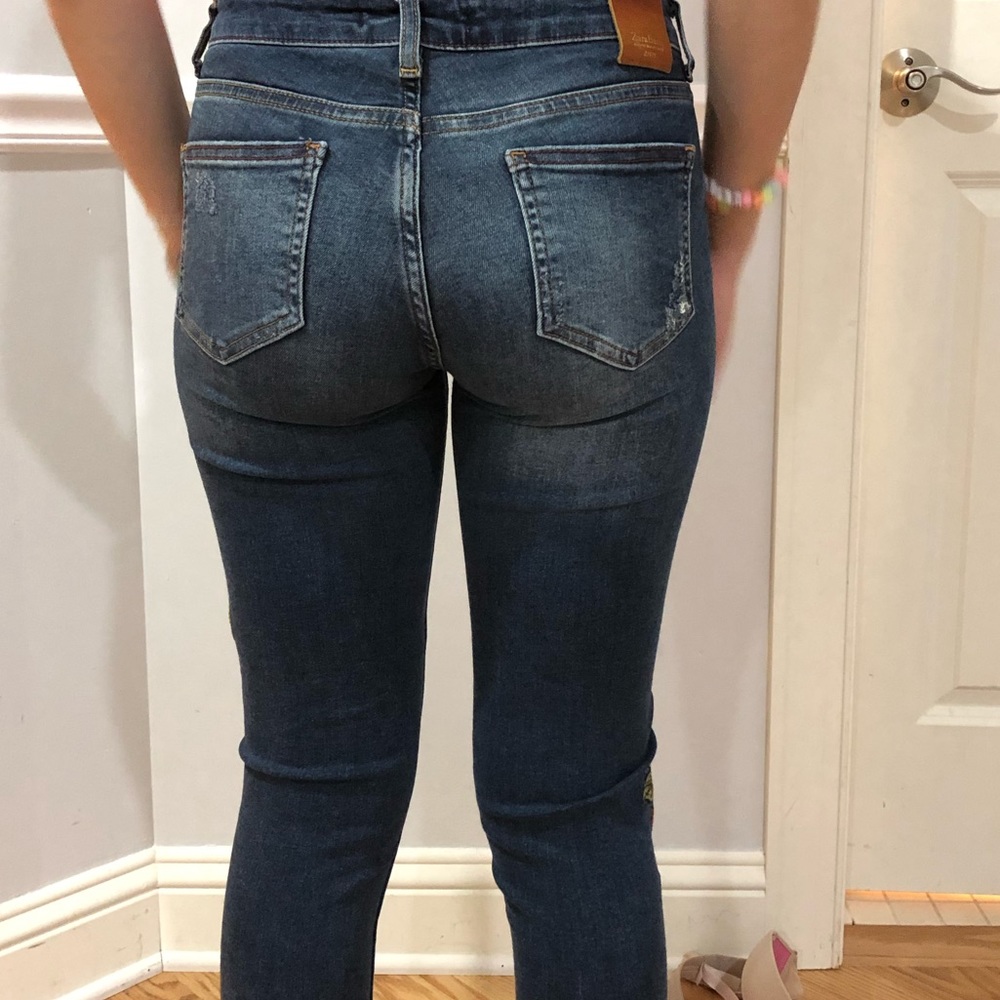 Zara Embroidered & Distressed Jeans Skinny - Picture 4 of 4